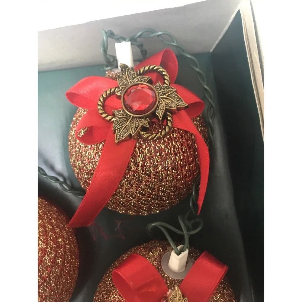 Vintage Christmas‎ String Lights Ornaments Red Ribbon & Gold Accents
